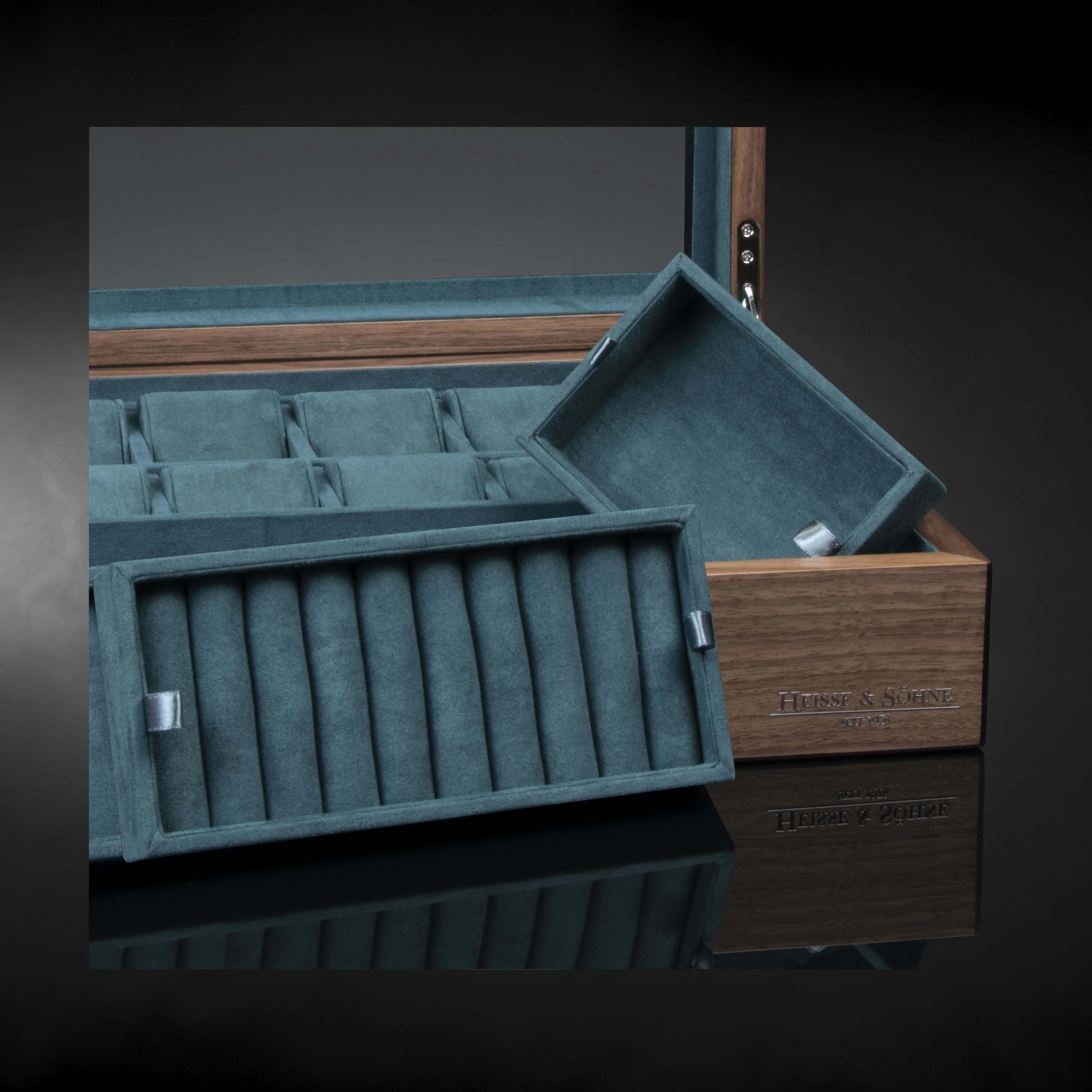 Borneaux 10+ Watches Walnut Box - Image 4