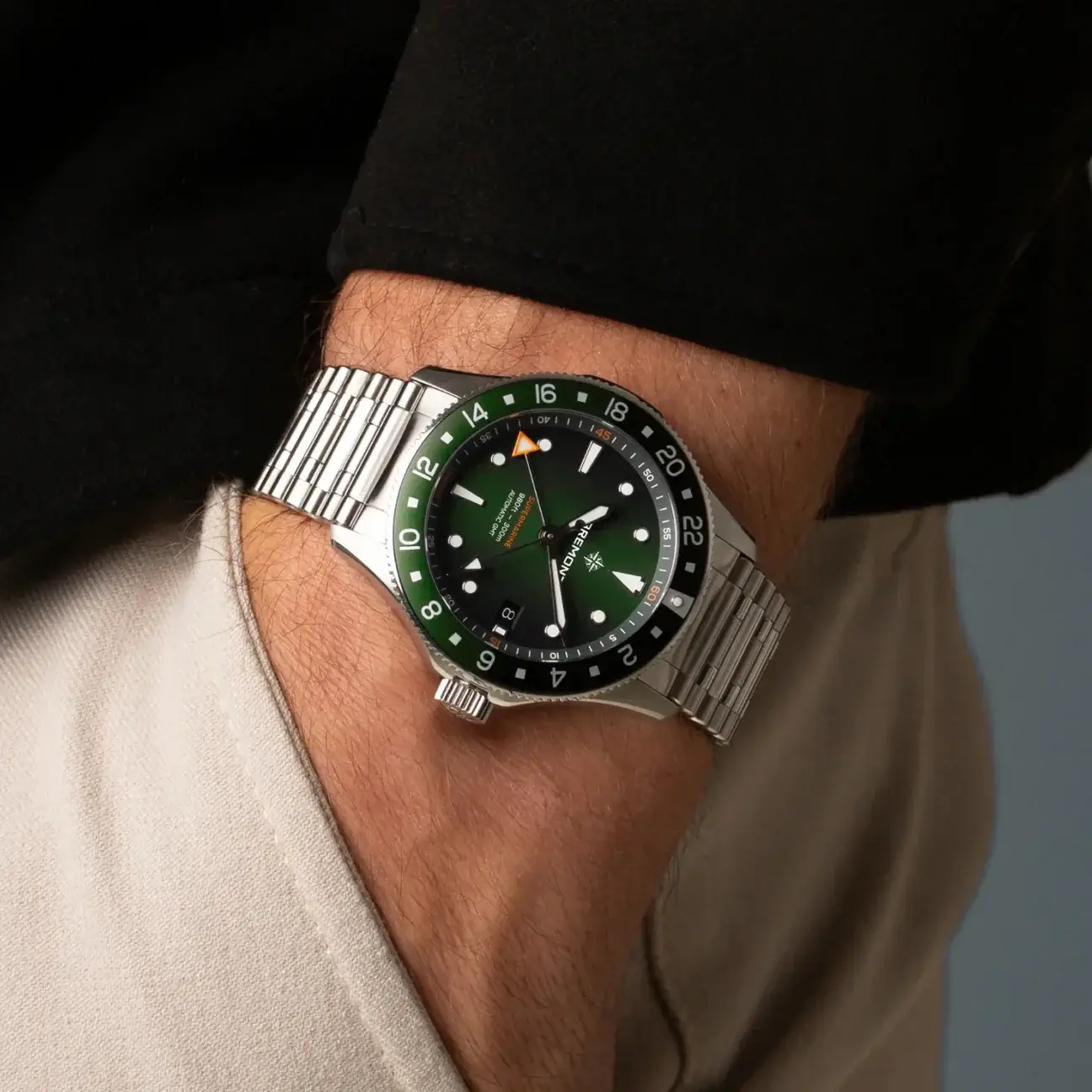 Bremont Supermarine 300M GMT, 'Tundra' Green SM40-GMT-SS-GNBK-B - Image 3