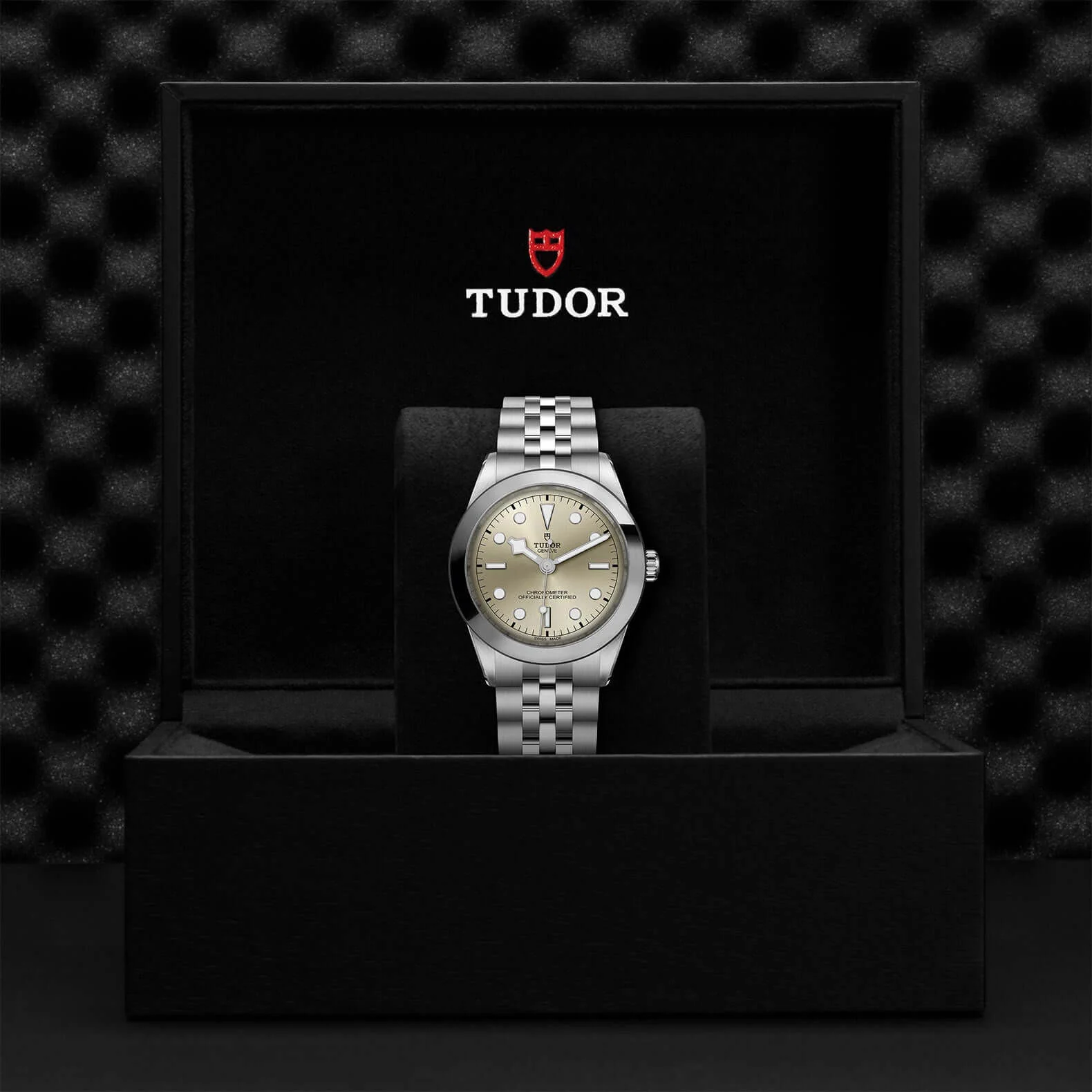 Tudor Black Bay One 39 - Image 4