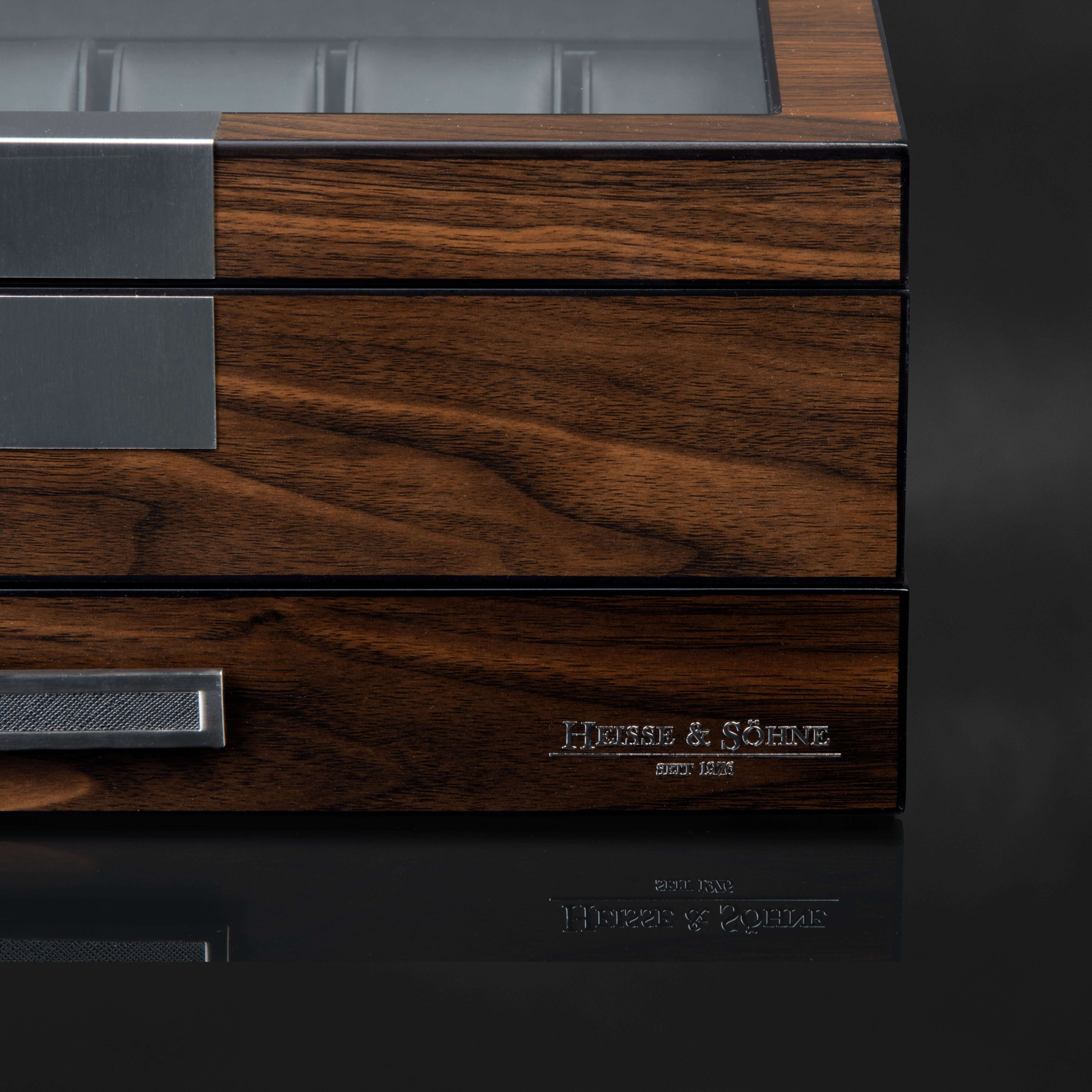 Vegas 12+ Watches Wood Box - Image 3