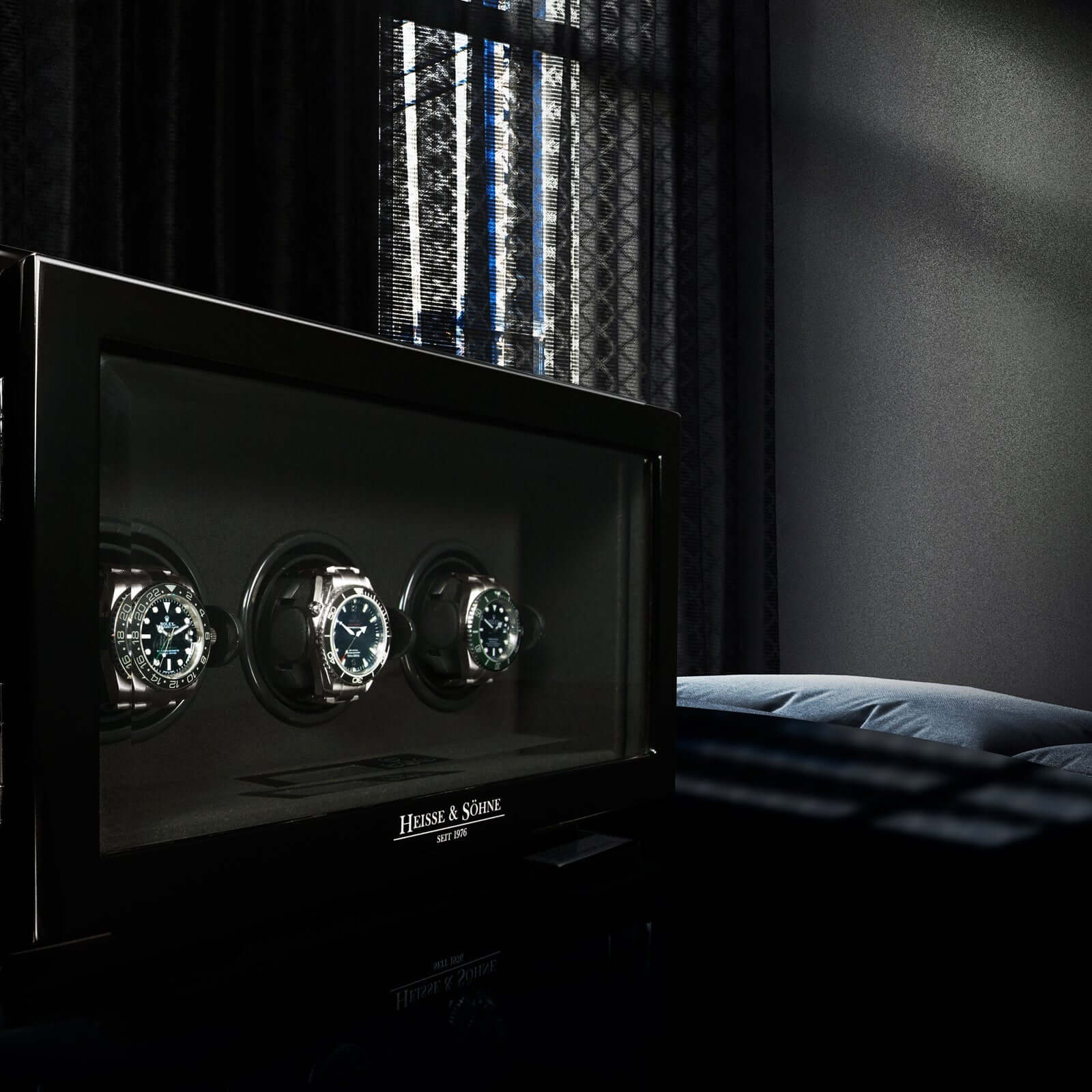 Watch Master 6 Black & Carbon - Image 4